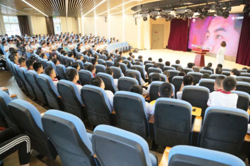 國際學校和普通學校相比，上小學怎么選呢？